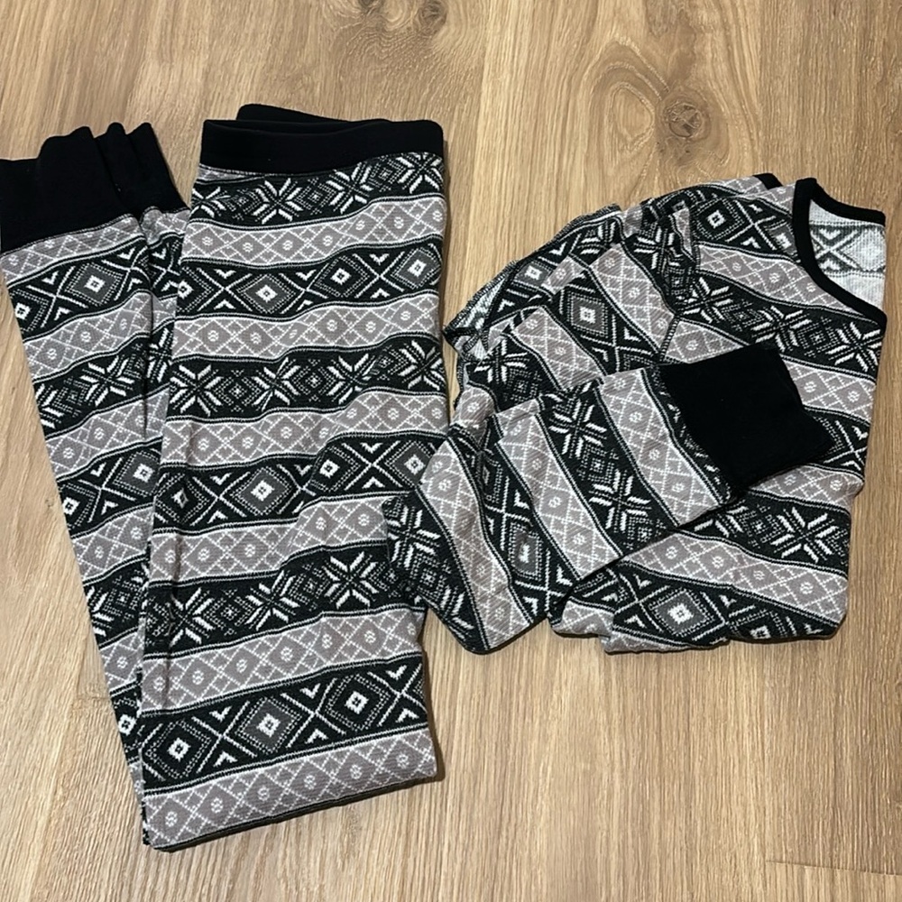 Small-tall Old Navy Pajamas - Picture 1 of 3